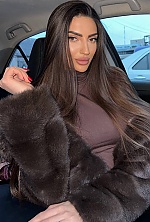 Ukrainian mail order bride Sandra from Tbilisi with black hair and green eye color - image 4