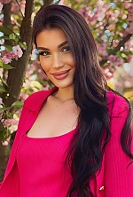 Ukrainian mail order bride Daria from Khmelnytskyi with black hair and green eye color - image 3