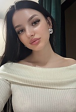 Ukrainian mail order bride Ivanna from Warsaw with black hair and brown eye color - image 4