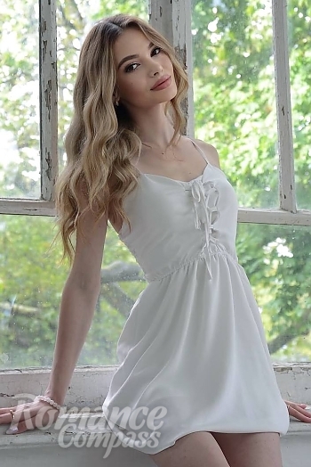 Ukrainian mail order bride Anna from Odesa with blonde hair and brown eye color - image 1