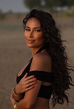 Ukrainian mail order bride Diana from Madrid with brunette hair and green eye color - image 5