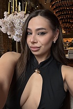 Ukrainian mail order bride Alina from Kyiv with light brown hair and green eye color - image 7