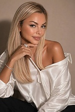 Ukrainian mail order bride Daria from Kharkiv with blonde hair and blue eye color - image 5