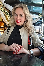 Ukrainian mail order bride Ganna from Verona with blonde hair and green eye color - image 3