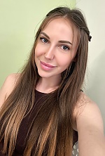 Ukrainian mail order bride Kristina from Kyiv with light brown hair and brown eye color - image 5
