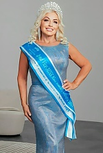 Ukrainian mail order bride Natalia from Toulon with blonde hair and blue eye color - image 4