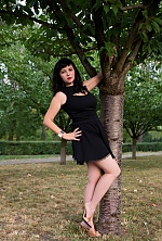 Ukrainian mail order bride Halyna from Zaporozhe with brunette hair and brown eye color - image 2