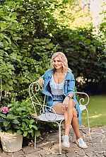 Ukrainian mail order bride Nadia from Zurich with light brown hair and green eye color - image 8