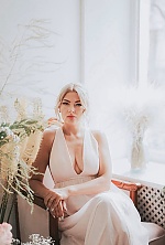 Ukrainian mail order bride Nadia from Zurich with light brown hair and green eye color - image 18