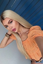 Ukrainian mail order bride Daria from Berlin with blonde hair and green eye color - image 5