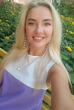 Ukrainian mail order bride Anna from Kharkiv with blonde hair and blue eye color - image 3