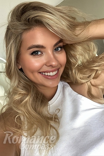 Ukrainian mail order bride Oleksandra from Odesa with blonde hair and green eye color - image 1