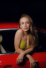 Ukrainian mail order bride Yeva from London with blonde hair and blue eye color - image 2