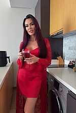 Ukrainian mail order bride Maryna from Dubai with black hair and brown eye color - image 4