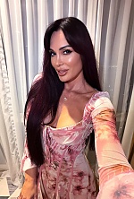 Ukrainian mail order bride Maryna from Dubai with black hair and brown eye color - image 9