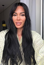 Ukrainian mail order bride Maryna from Dubai with black hair and brown eye color - image 21