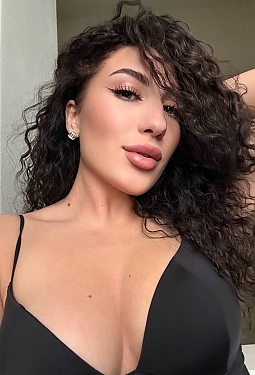 Alina, 26 y.o. from Prague, Czech Rep.