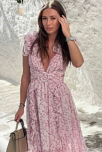 Ukrainian mail order bride Valentyna from Saint-Tropez with brunette hair and brown eye color - image 3