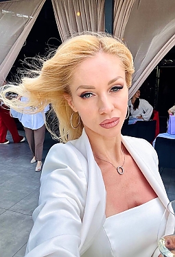 Victoria, 39 y.o. from Dnipro, Ukraine