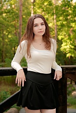 Ukrainian mail order bride Julia from Cherkasy with light brown hair and brown eye color - image 4