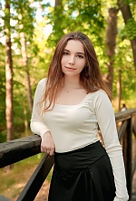 Ukrainian mail order bride Julia from Cherkasy with light brown hair and brown eye color - image 7