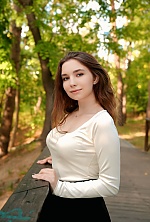 Ukrainian mail order bride Julia from Cherkasy with light brown hair and brown eye color - image 3