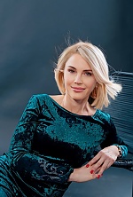 Ukrainian mail order bride Yuliia from Kyiv with blonde hair and brown eye color - image 2