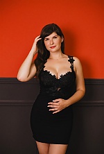 Ukrainian mail order bride Hanna from Mykolayiv with light brown hair and brown eye color - image 6