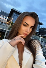 Ukrainian mail order bride Diana from Kyiv with light brown hair and brown eye color - image 2