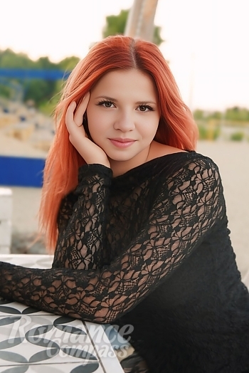 Ukrainian mail order bride Daryna from Cherkasy with red hair and brown eye color - image 1