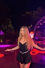 Ukrainian mail order bride Hanna from Turin with blonde hair and blue eye color - image 5