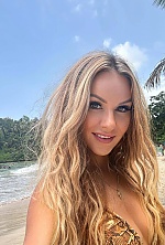 Ukrainian mail order bride Marina from Larnaca with blonde hair and brown eye color - image 2