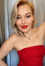 Ukrainian mail order bride Olena from Odesa with blonde hair and brown eye color - image 5