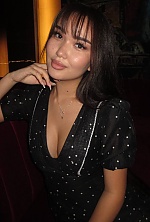 Ukrainian mail order bride Akbota from Astana with black hair and brown eye color - image 7