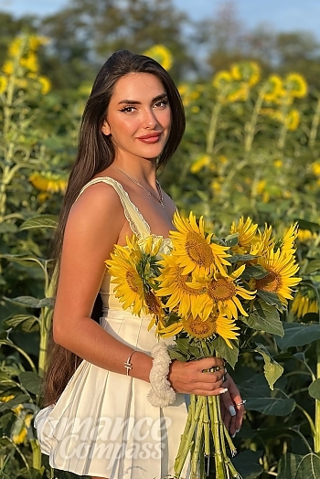 Ukrainian mail order bride Valeria from Lviv with light brown hair and brown eye color - image 1