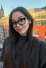 Ukrainian mail order bride Yelyzaveta from Mukachevo with brunette hair and brown eye color - image 9