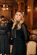Ukrainian mail order bride Veronica from Lviv with blonde hair and brown eye color - image 4
