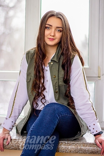Ukrainian mail order bride Angelica from Dnipro with brunette hair and grey eye color - image 1