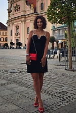 Ukrainian mail order bride Lina from Freiberg am Neckar with brunette hair and brown eye color - image 6