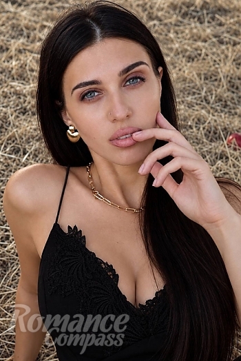 Ukrainian mail order bride Iryna from Mykolayiv with blonde hair and blue eye color - image 1