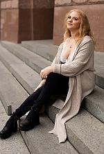 Ukrainian mail order bride Lida from Lviv with light brown hair and grey eye color - image 8