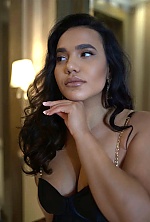 Ukrainian mail order bride Amangozel from Dubai with brunette hair and brown eye color - image 8