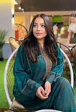 Ukrainian mail order bride Amangozel from Dubai with brunette hair and brown eye color - image 11