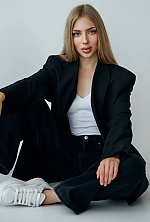 Ukrainian mail order bride Yelyzaveta from Kyiv with blonde hair and blue eye color - image 8