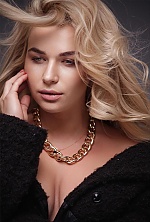Ukrainian mail order bride Marina from Kyiv with blonde hair and grey eye color - image 2