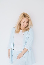 Ukrainian mail order bride Marina from Kyiv with blonde hair and grey eye color - image 3