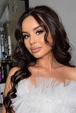 Ukrainian mail order bride Anna from Berlin with brunette hair and brown eye color - image 3