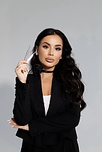 Ukrainian mail order bride Anna from Berlin with brunette hair and brown eye color - image 9