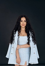 Ukrainian mail order bride Anna from Berlin with brunette hair and brown eye color - image 6