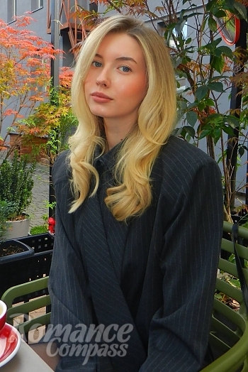 Ukrainian mail order bride Eleonora from Rivne with blonde hair and blue eye color - image 1